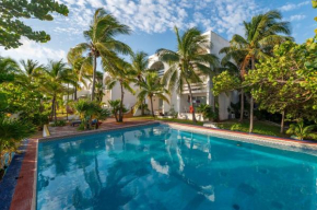 Гостиница Hotel Maya Caribe Faranda Cancún  Канку́н 